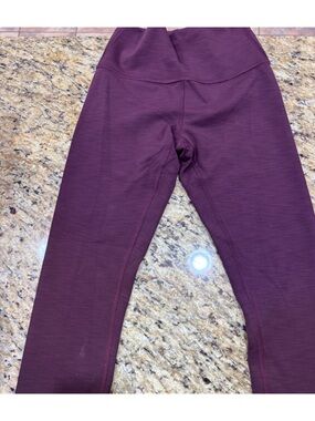 lululemon athletica Burgundy High-Rise Leggings wunder unders .. cropped